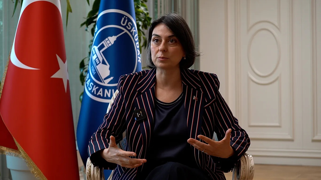 Üsküdar Belediye Başkanı Sinem Dedetaş gözaltına alındı